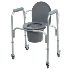 Sedia comoda con ruote...